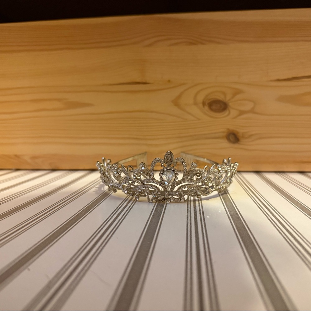 Elegant Silver Tiara